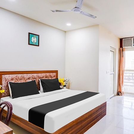 Super Collection O Sector 104 Noida Exterior foto