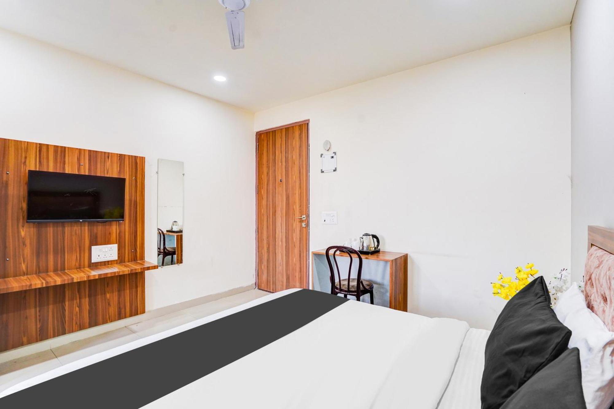 Super Collection O Sector 104 Noida Exterior foto