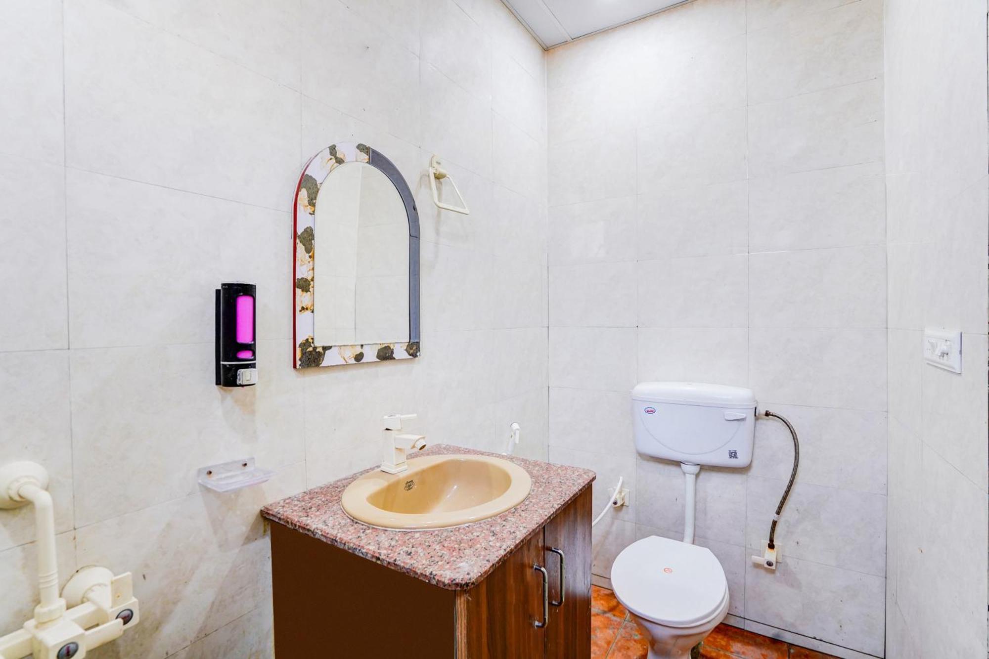 Super Collection O Sector 104 Noida Exterior foto