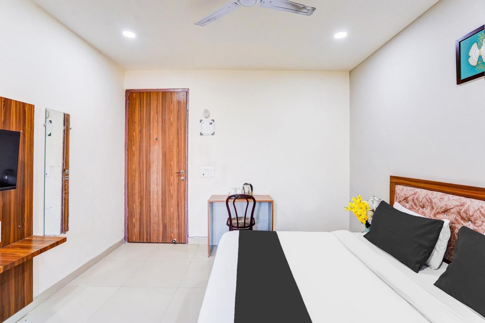Super Collection O Sector 104 Noida Exterior foto