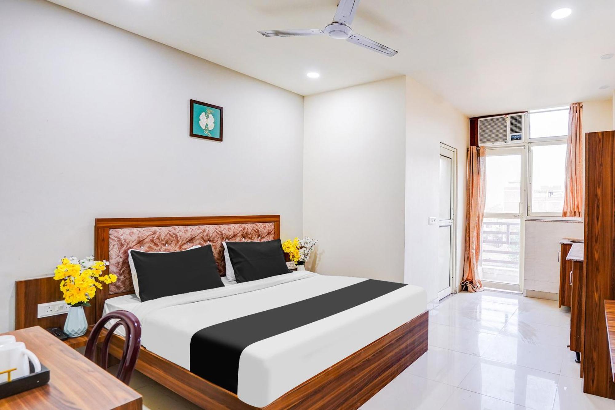 Super Collection O Sector 104 Noida Exterior foto