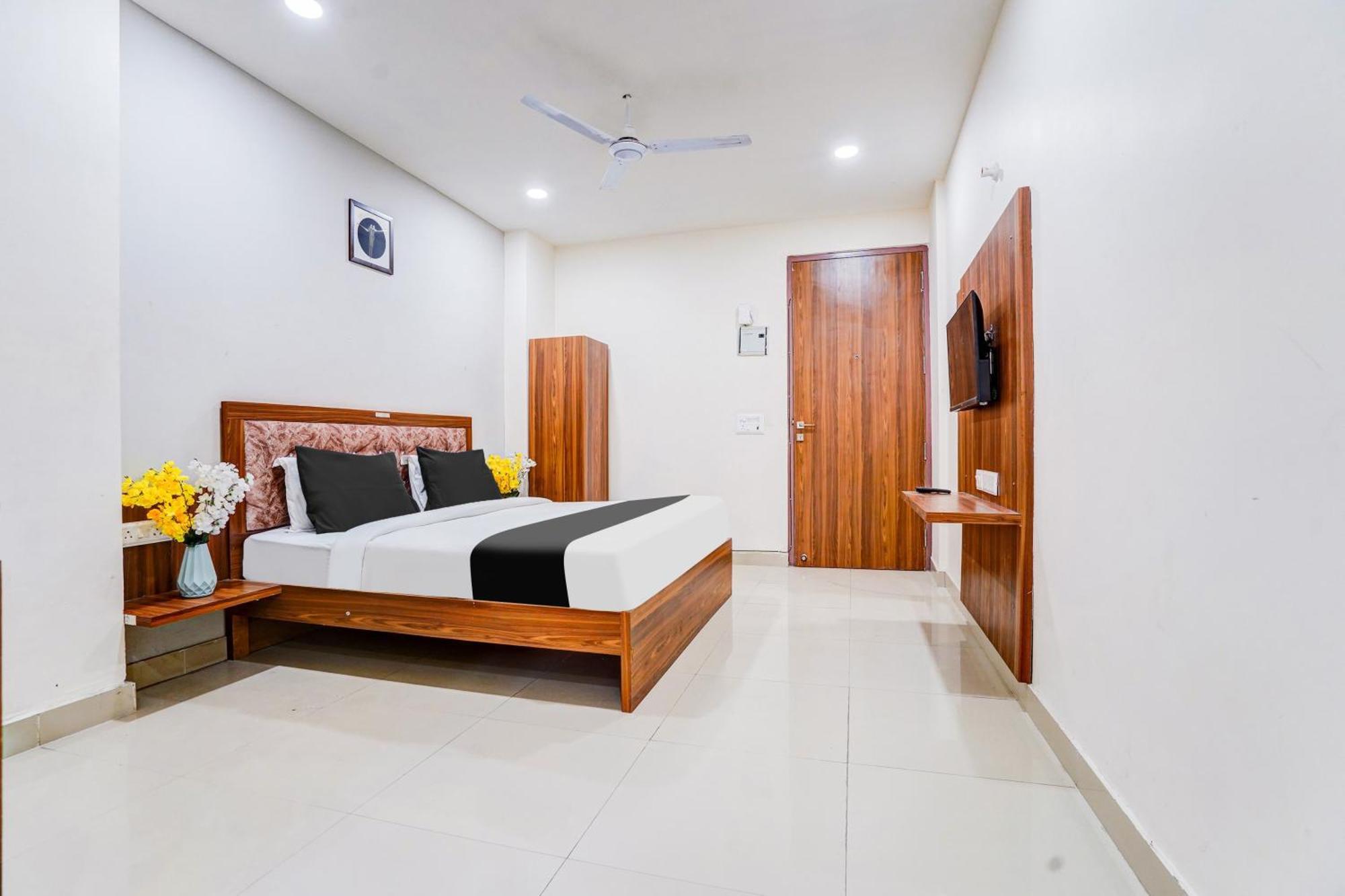 Super Collection O Sector 104 Noida Exterior foto